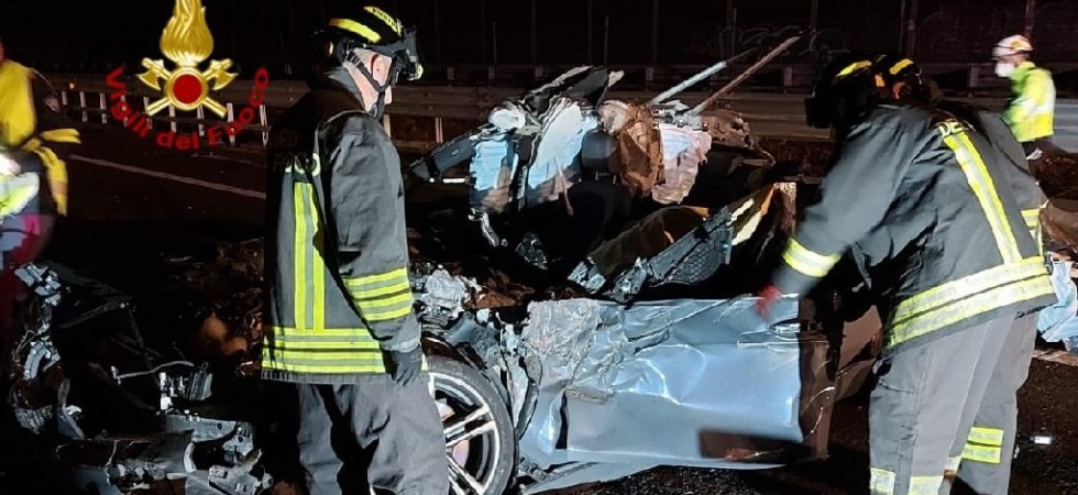 Tragico incidente in autostrada: coinvolti due camion ed un'auto, muore il 30enne Manuel Paissoni
